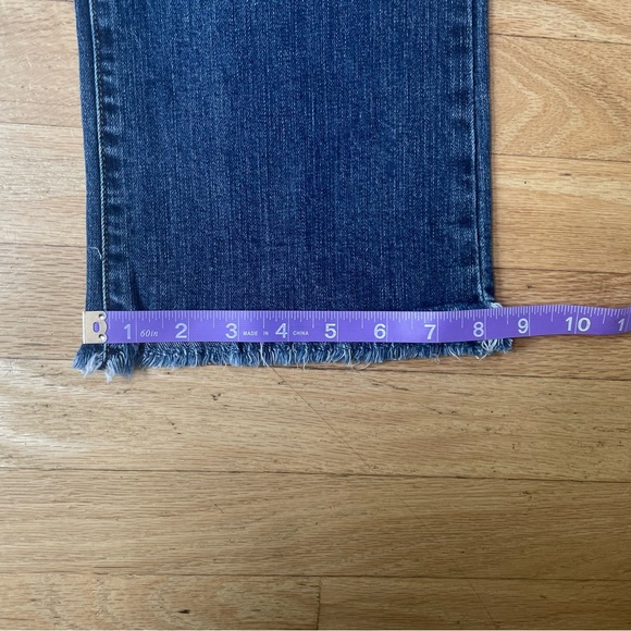 Celebrity Pink Mid-Rise Raw Hem Crop Jeans Size 11 / 30 in Excellent Condition - Picture 11 of 13